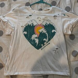 Cream Tee with Heart Wave Graphic